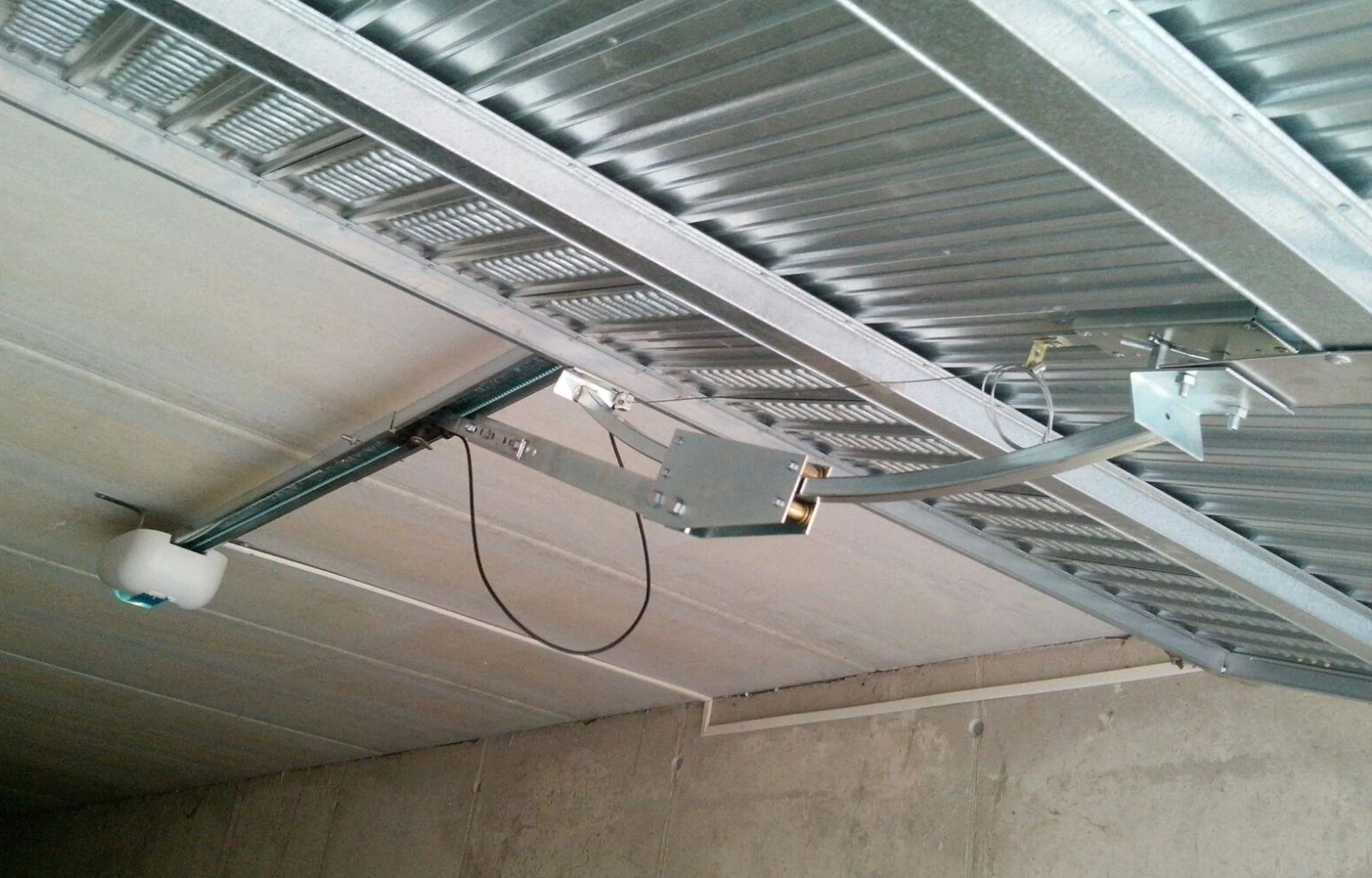 UP100 - Image 3